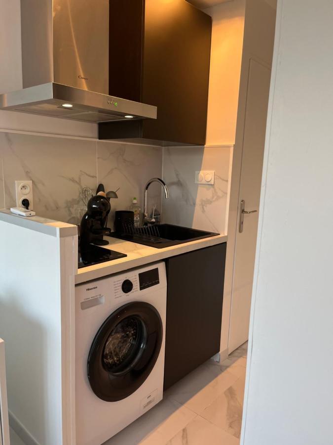 Superbe Appartement Avec Balcon Et Parking Aix-en-Provence Luaran gambar