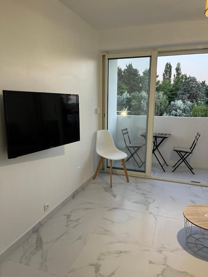 Superbe Appartement Avec Balcon Et Parking Aix-en-Provence Luaran gambar